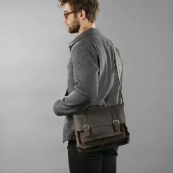 Delton Bags Porte-documents en cuir brun lisse -Portefeuilles Soldes 5423 04 scaled