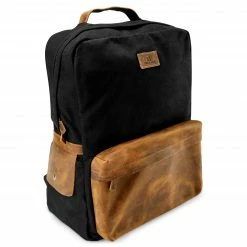 Salt & Hide Sac à dos noir et brun havane Tarpa Sawyer 10 Salt & Hide Sac à dos noir et brun havane Tarpa Sawyer -Portefeuilles Soldes 7 4 1e977b59297d0414d2ff62d1d4cde259 scaled